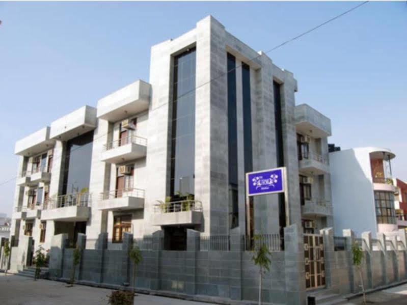 Hotel The Urmi à Haridwār Extérieur photo