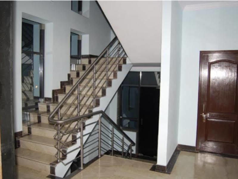 Hotel The Urmi à Haridwār Extérieur photo